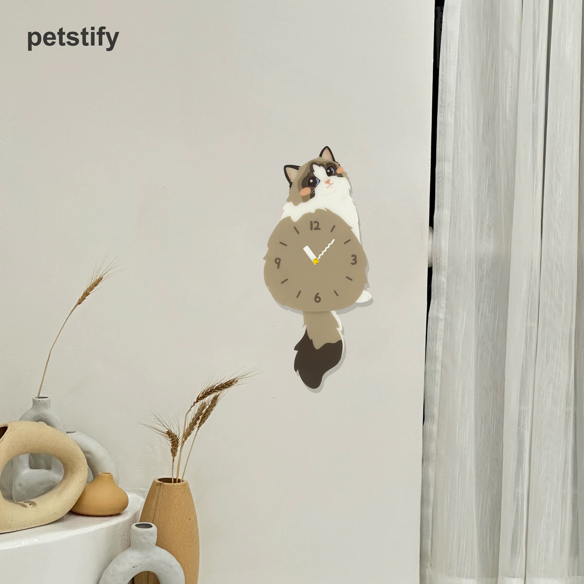 Seal Bicolor Ragdoll wall clock — original product image